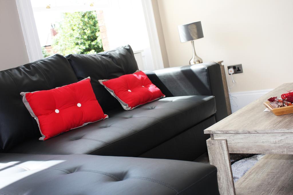 Lux Aparts Wakefield Central Екстер'єр фото