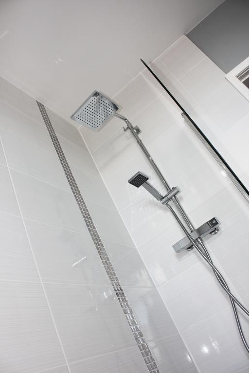Lux Aparts Wakefield Central Екстер'єр фото