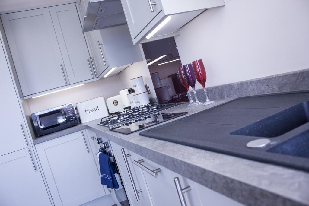 Lux Aparts Wakefield Central Екстер'єр фото