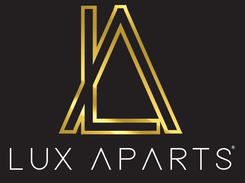 Lux Aparts Wakefield Central Екстер'єр фото
