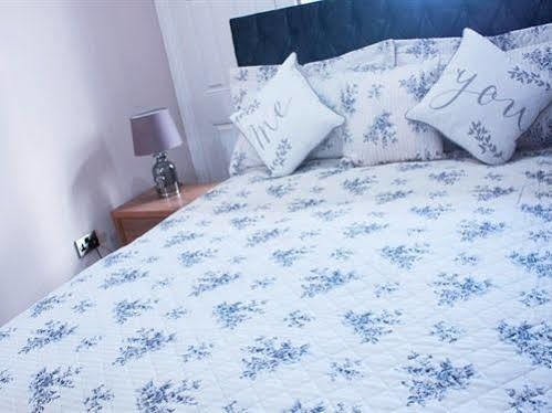 Lux Aparts Wakefield Central Екстер'єр фото